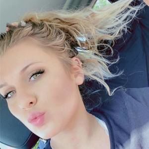 Meet your Posher, Jasmine